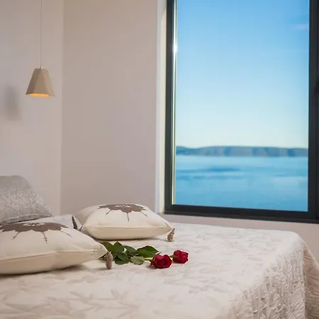 Villa Luxury White Pearl With Pool Trogir