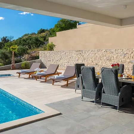 Luxury White Pearl With Pool * Trogir