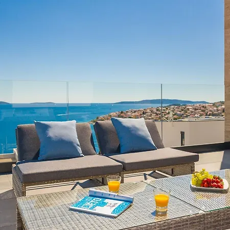 Villa Luxury White Pearl With Pool
