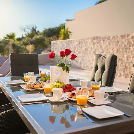 Villa Luxury White Pearl With Pool Trogir
