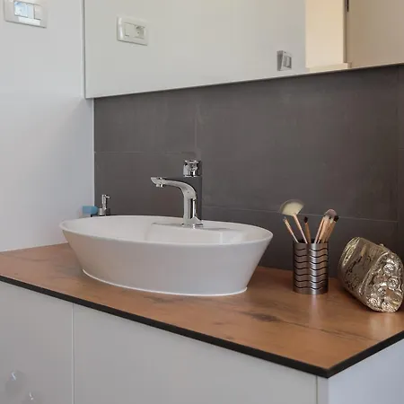 Villa Luxury White Pearl With Pool Trogir