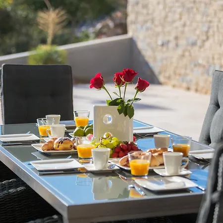 Villa Luxury White Pearl With Pool Trogir